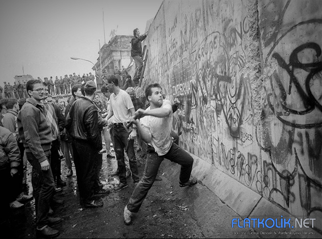 berlin-duvarinin-yikilmasi.jpg